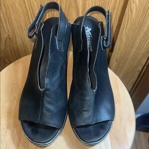 Antelope Black Leather Open-Toe Slingback Sandals